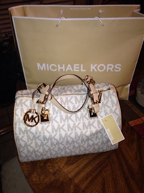 are michael kors purses real.